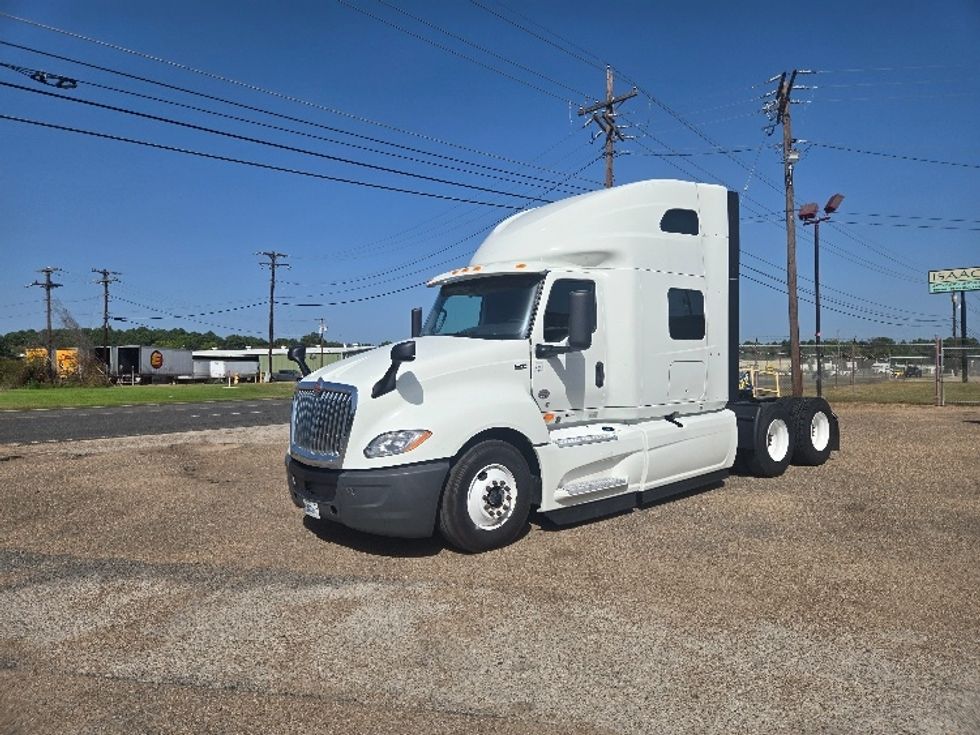 Sleeper Tractor-Heavy Duty Tractors-International-2022-LT625-Longview-TX-470,571\n\t\tmiles-$ 63,000 - Image 3