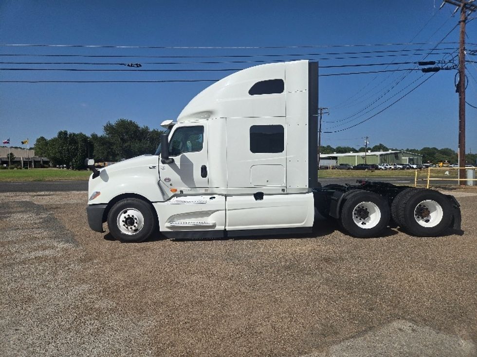 Sleeper Tractor-Heavy Duty Tractors-International-2022-LT625-Longview-TX-470,571\n\t\tmiles-$ 63,000 - Image 4