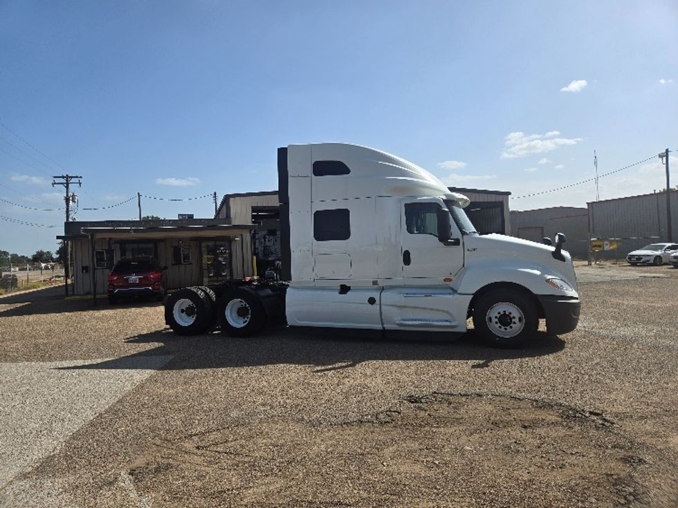 Sleeper Tractor-Heavy Duty Tractors-International-2022-LT625-Longview-TX-470,571\n\t\tmiles-$ 63,000 - Image 8