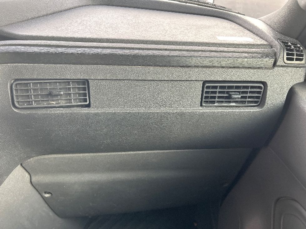 Sleeper Tractor-Heavy Duty Tractors-International-2022-LT625-Louisville-KY-553,987\n\t\tmiles-$ 46,750 - Image 13