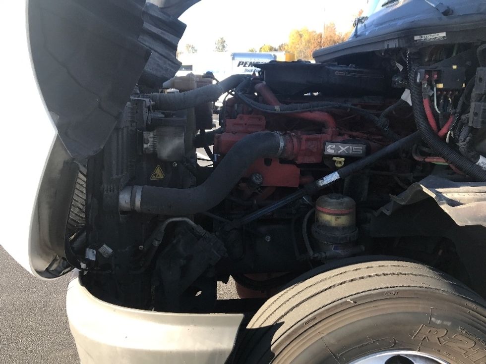 Sleeper Tractor-Heavy Duty Tractors-International-2022-LT625-Louisville-KY-553,987\n\t\tmiles-$ 46,750 - Image 19