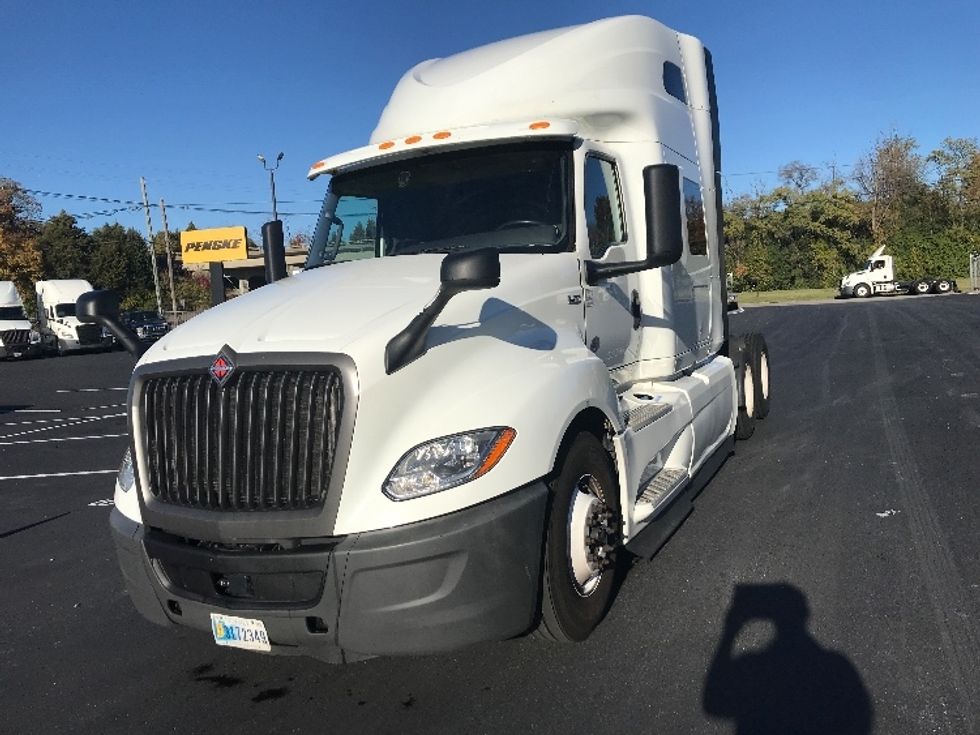Sleeper Tractor-Heavy Duty Tractors-International-2022-LT625-Louisville-KY-553,987\n\t\tmiles-$ 46,750 - Image 3