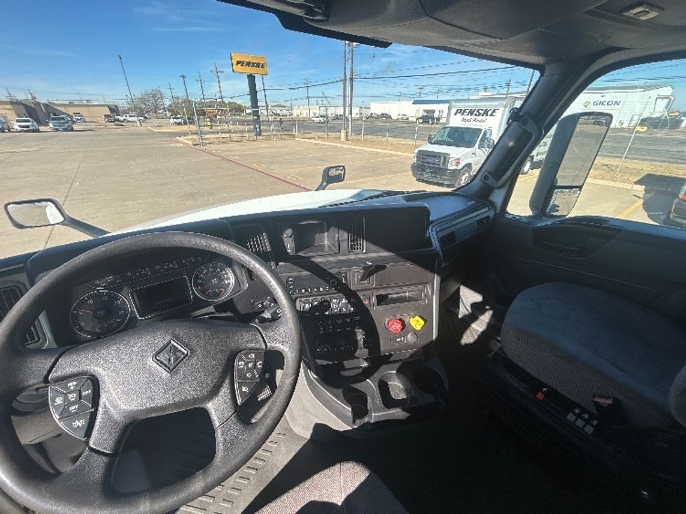 Sleeper Tractor-Heavy Duty Tractors-International-2022-LT625-Lubbock-TX-429,572\n\t\tmiles-$ 62,750 - Image 10