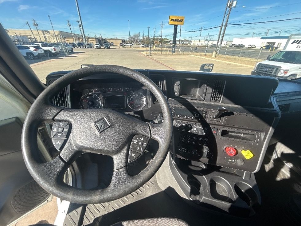 Sleeper Tractor-Heavy Duty Tractors-International-2022-LT625-Lubbock-TX-429,572\n\t\tmiles-$ 62,750 - Image 11