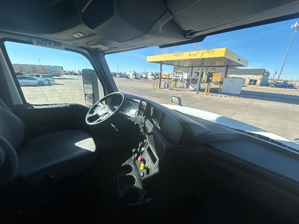 Sleeper Tractor-Heavy Duty Tractors-International-2022-LT625-Lubbock-TX-429,572\n\t\tmiles-$ 62,750 - Image 15