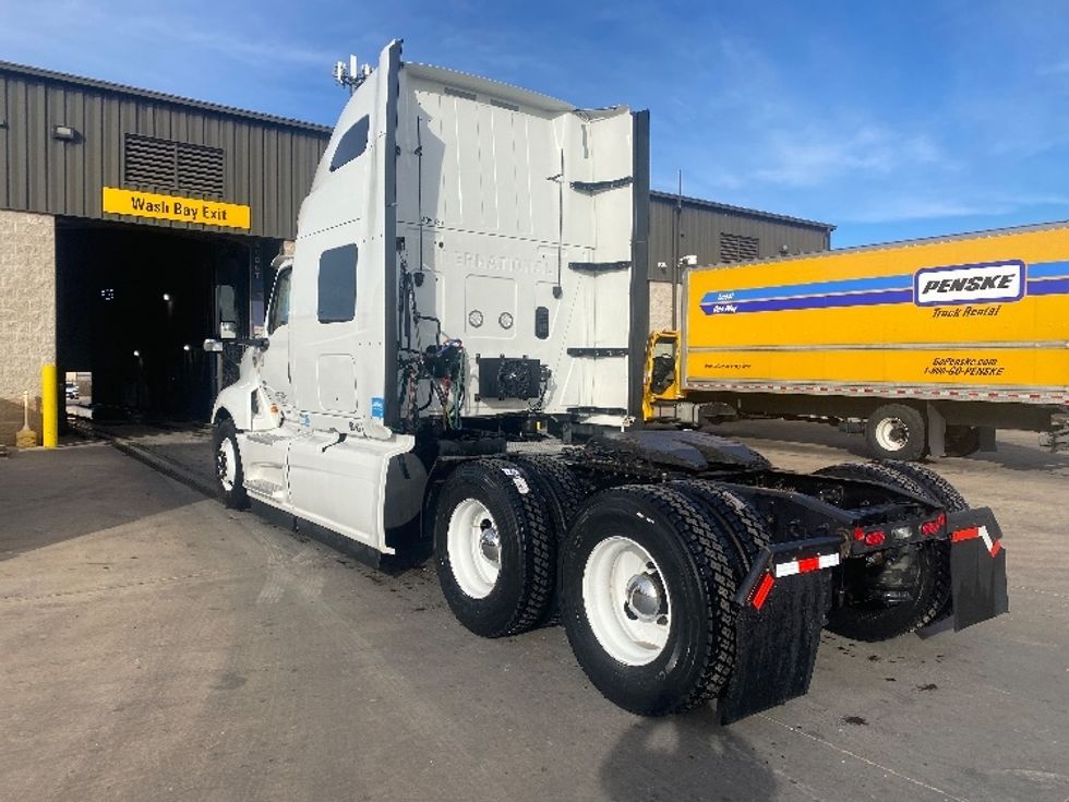 Sleeper Tractor-Heavy Duty Tractors-International-2022-LT625-Lubbock-TX-429,572\n\t\tmiles-$ 62,750 - Image 5