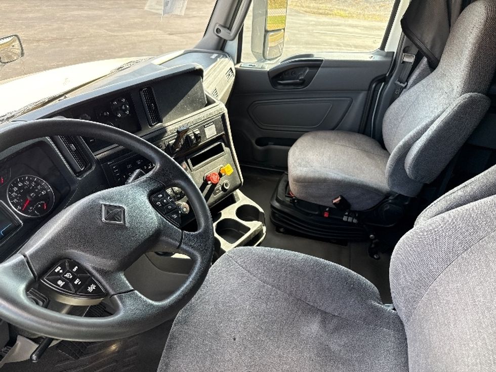 Sleeper Tractor-Heavy Duty Tractors-International-2022-LT625-Mansfield-OH-479,889\n\t\tmiles-$ 55,750 - Image 10