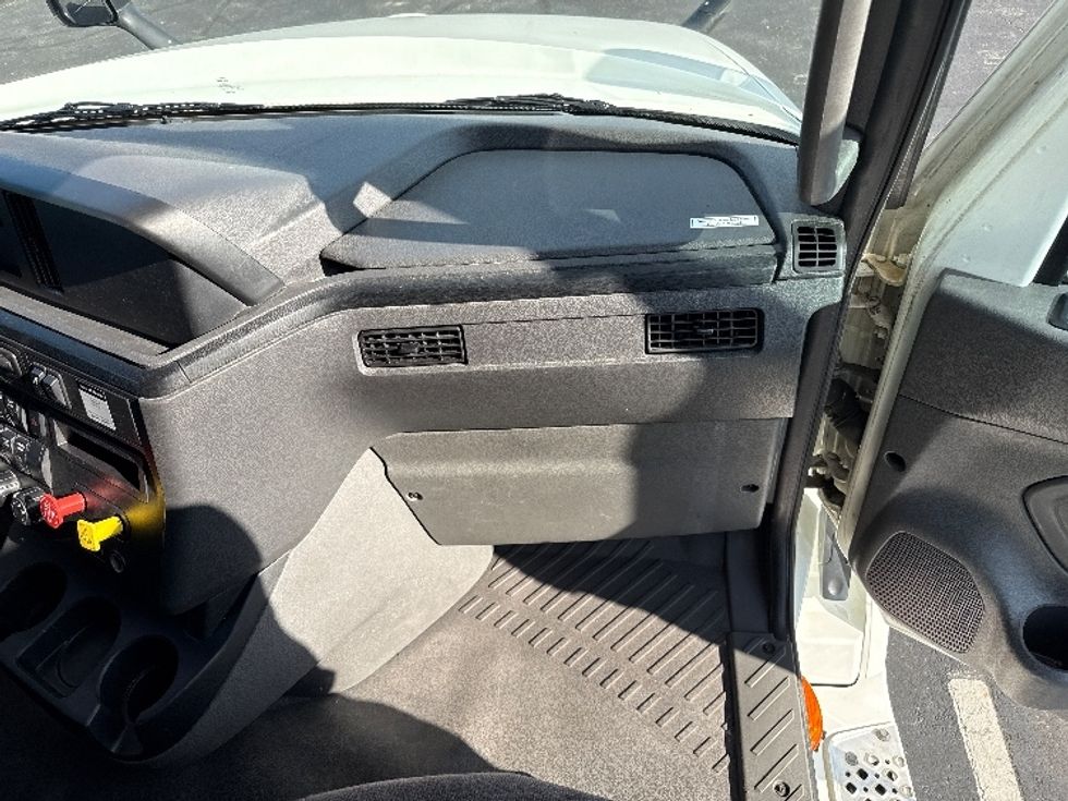 Sleeper Tractor-Heavy Duty Tractors-International-2022-LT625-Mansfield-OH-479,889\n\t\tmiles-$ 55,750 - Image 14