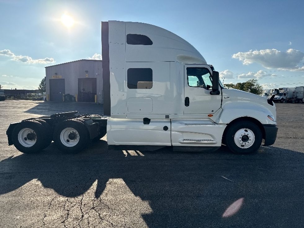 Sleeper Tractor-Heavy Duty Tractors-International-2022-LT625-Mansfield-OH-479,889\n\t\tmiles-$ 55,750 - Image 8