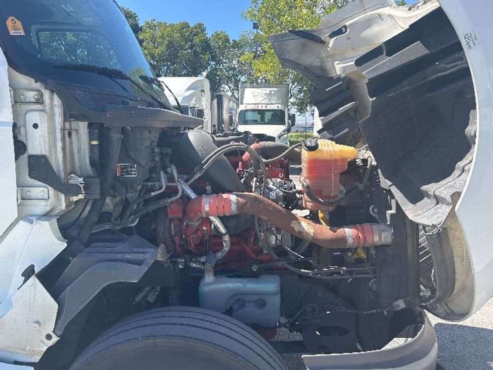 Sleeper Tractor-Heavy Duty Tractors-International-2022-LT625-Medley-FL-439,726\n\t\tmiles-$ 60,500 - Image 20