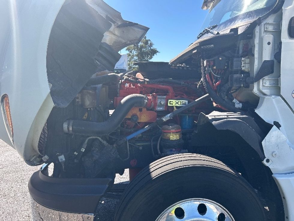 Sleeper Tractor-Heavy Duty Tractors-International-2022-LT625-Memphis-TN-416,754\n\t\tmiles-$ 77,000 - Image 21