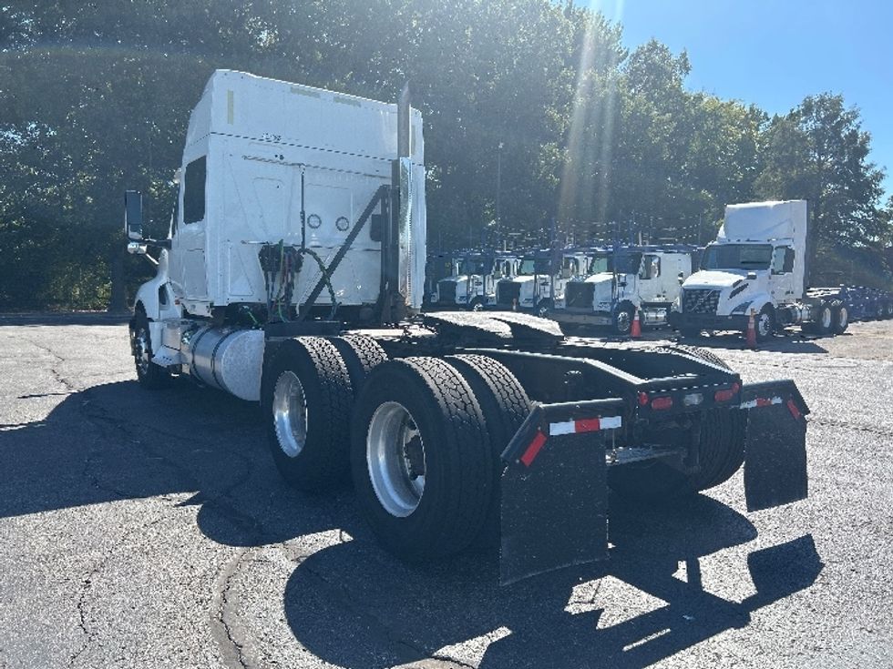 Sleeper Tractor-Heavy Duty Tractors-International-2022-LT625-Memphis-TN-416,754\n\t\tmiles-$ 77,000 - Image 5