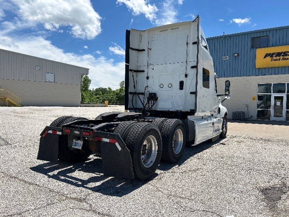 Sleeper Tractor-Heavy Duty Tractors-International-2022-LT625-Middlefield-OH-478,090\n\t\tmiles-$ 54,500 - Image 7