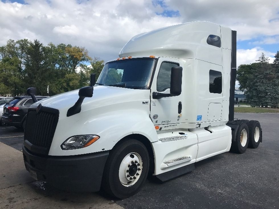 Sleeper Tractor-Heavy Duty Tractors-International-2022-LT625-Milwaukee-WI-354,010\n\t\tmiles-$ 68,000 - Image 3