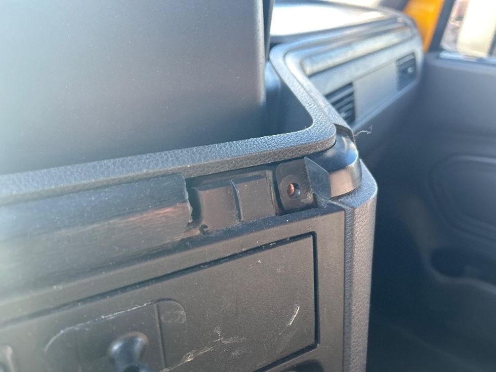 Sleeper Tractor-Heavy Duty Tractors-International-2022-LT625-New Castle-DE-334,539\n\t\tmiles-$ 65,750 - Image 22