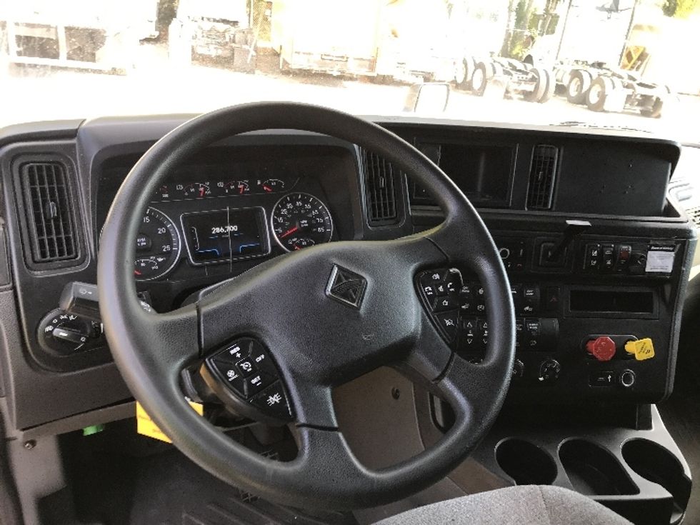 Sleeper Tractor-Heavy Duty Tractors-International-2022-LT625-Newport News-VA-286,700\n\t\tmiles-$ 77,000 - Image 11