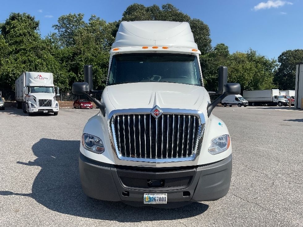 Sleeper Tractor-Heavy Duty Tractors-International-2022-LT625-Norfolk-VA-385,837\n\t\tmiles-$ 66,500 - Image 2