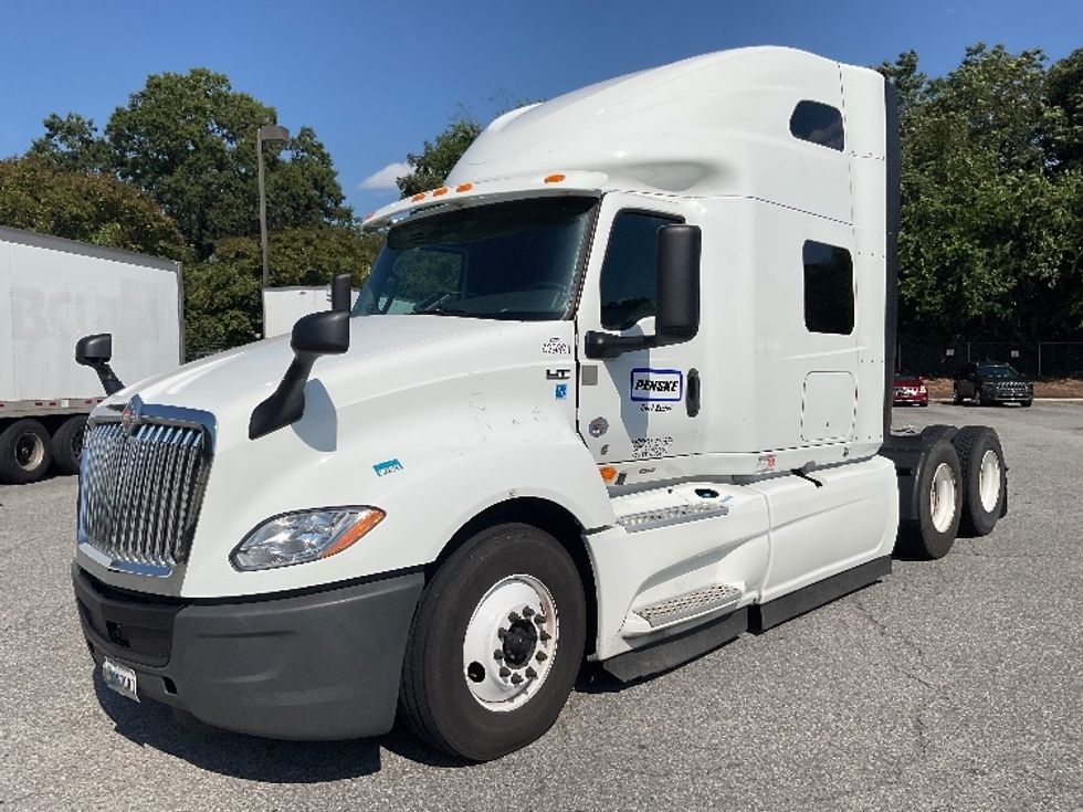 Sleeper Tractor-Heavy Duty Tractors-International-2022-LT625-Norfolk-VA-385,837\n\t\tmiles-$ 66,500 - Image 3