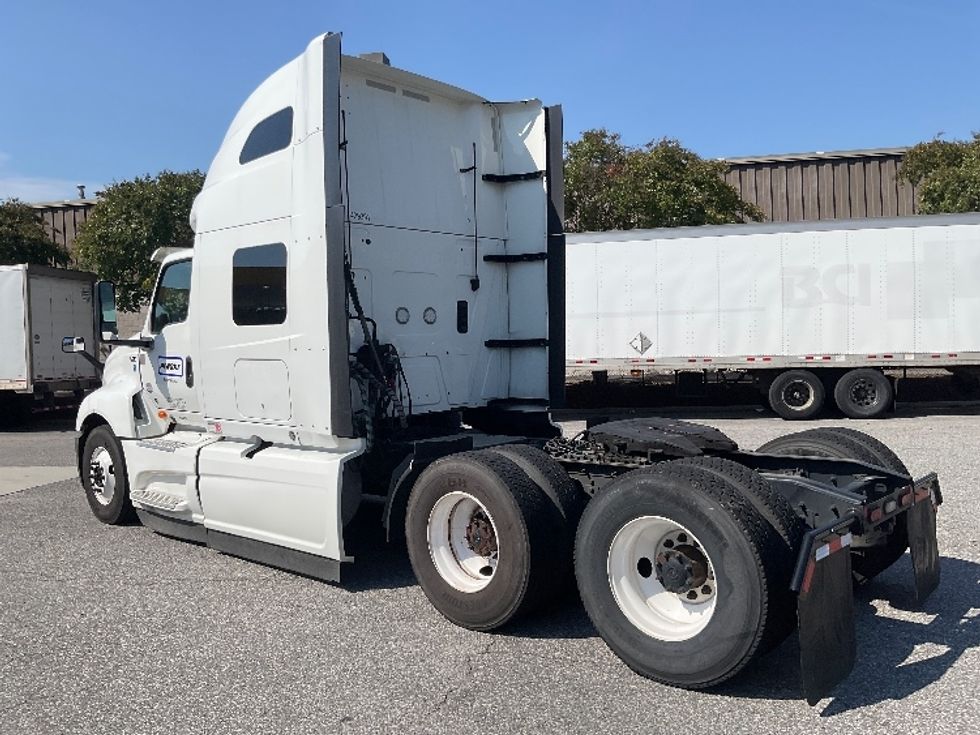 Sleeper Tractor-Heavy Duty Tractors-International-2022-LT625-Norfolk-VA-385,837\n\t\tmiles-$ 66,500 - Image 5