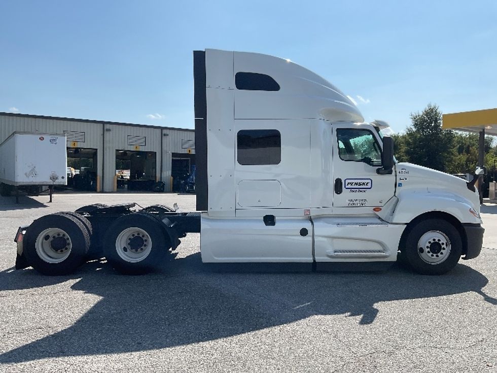 Sleeper Tractor-Heavy Duty Tractors-International-2022-LT625-Norfolk-VA-385,837\n\t\tmiles-$ 66,500 - Image 7