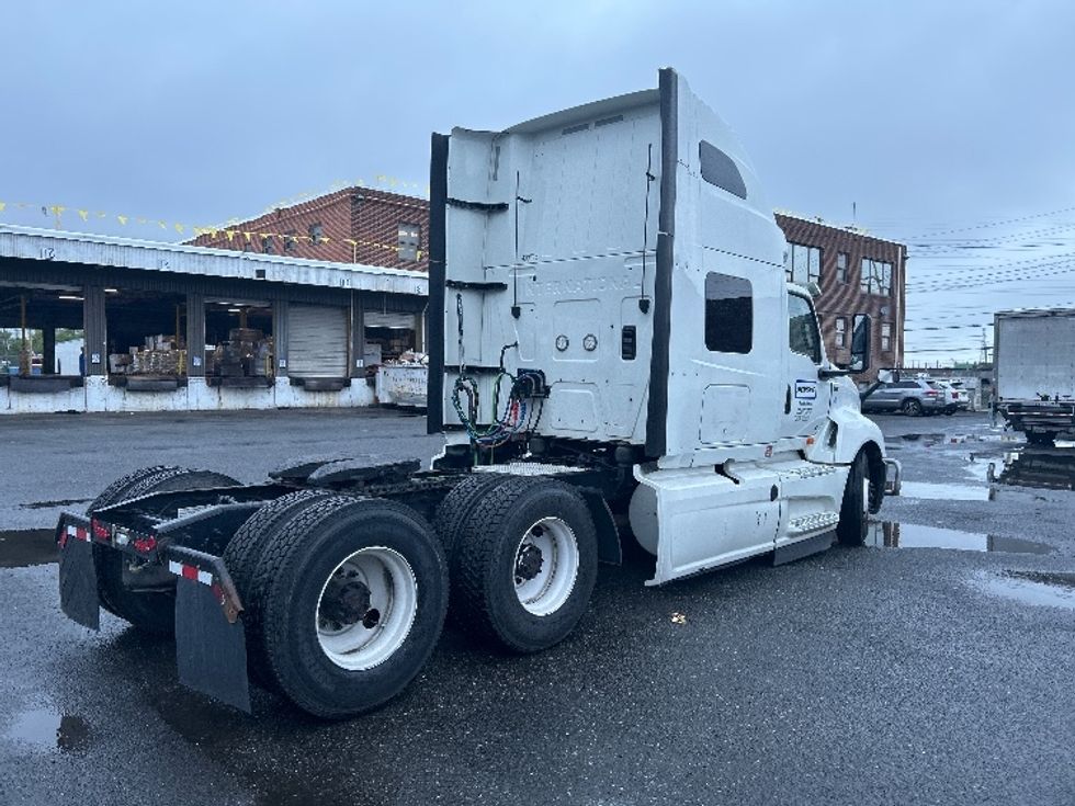 Sleeper Tractor-Heavy Duty Tractors-International-2022-LT625-North Bergen-NJ-379,859\n\t\tmiles-$ 65,000 - Image 7