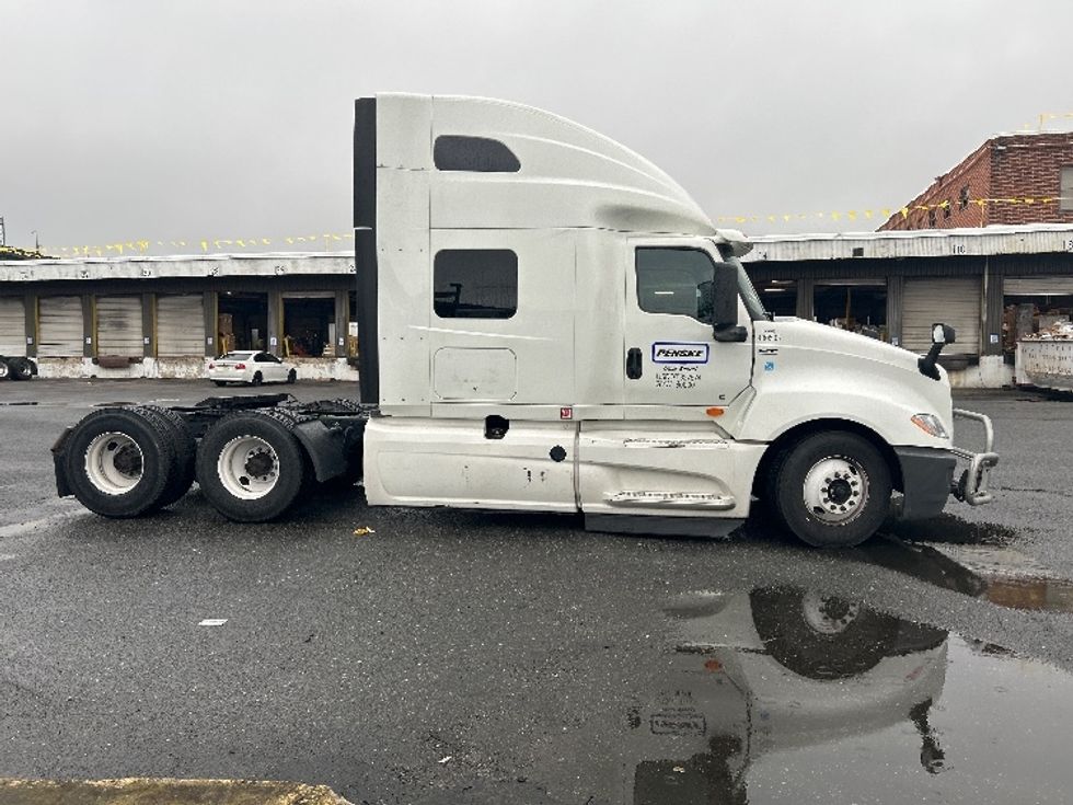 Sleeper Tractor-Heavy Duty Tractors-International-2022-LT625-North Bergen-NJ-379,859\n\t\tmiles-$ 65,000 - Image 8
