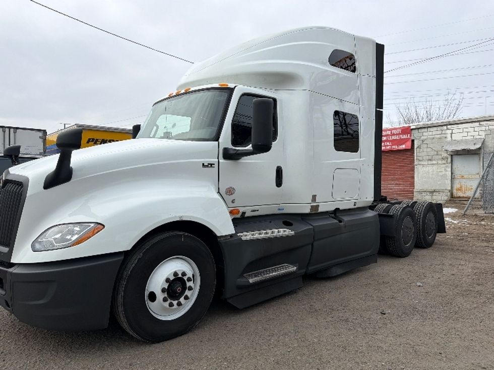 Sleeper Tractor-Heavy Duty Tractors-International-2022-LT625-North Bergen-NJ-450,657\n\t\tmiles-$ 59,000 - Image 22