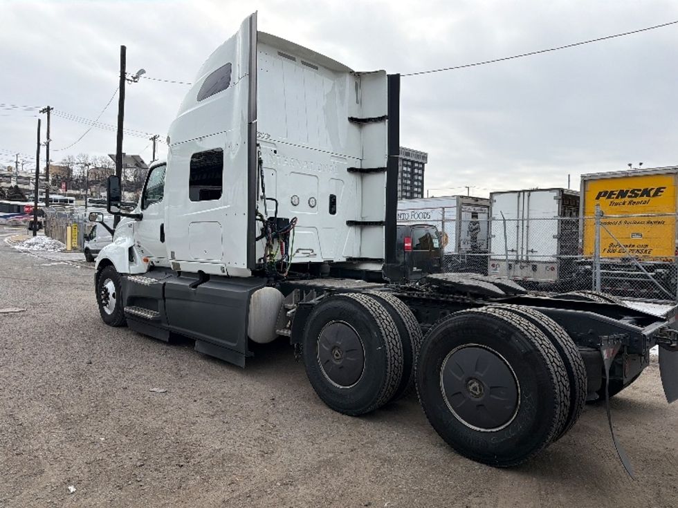 Sleeper Tractor-Heavy Duty Tractors-International-2022-LT625-North Bergen-NJ-450,657\n\t\tmiles-$ 59,000 - Image 23