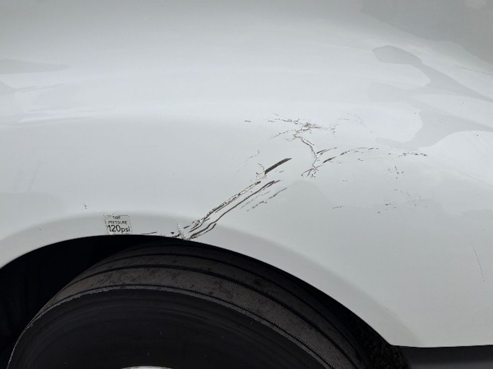 Sleeper Tractor-Heavy Duty Tractors-International-2022-LT625-North Bergen-NJ-450,657\n\t\tmiles-$ 59,000 - Image 26