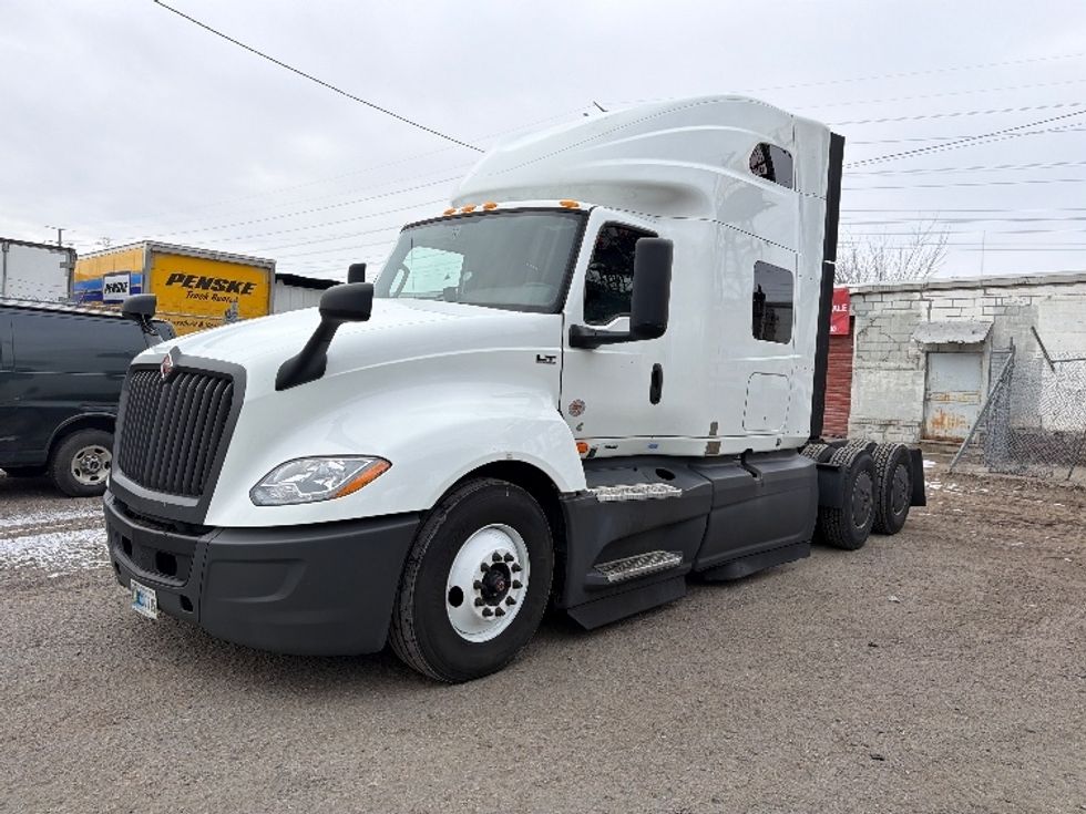 Sleeper Tractor-Heavy Duty Tractors-International-2022-LT625-North Bergen-NJ-450,657\n\t\tmiles-$ 59,000 - Image 3