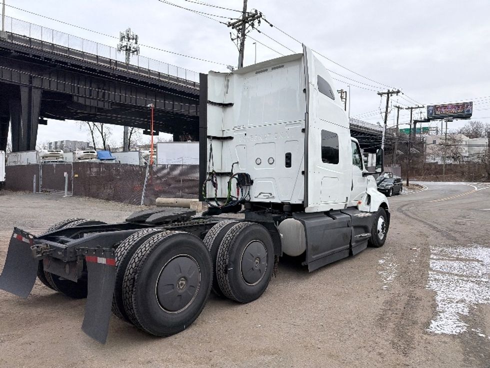 Sleeper Tractor-Heavy Duty Tractors-International-2022-LT625-North Bergen-NJ-450,657\n\t\tmiles-$ 59,000 - Image 7