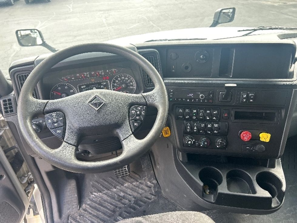 Sleeper Tractor-Heavy Duty Tractors-International-2022-LT625-Obetz-OH-465,829\n\t\tmiles-$ 53,250 - Image 11