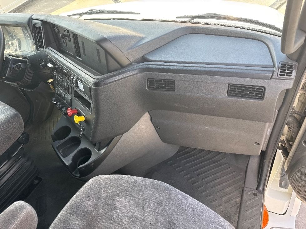 Sleeper Tractor-Heavy Duty Tractors-International-2022-LT625-Ocala-FL-574,142\n\t\tmiles-$ 46,750 - Image 15