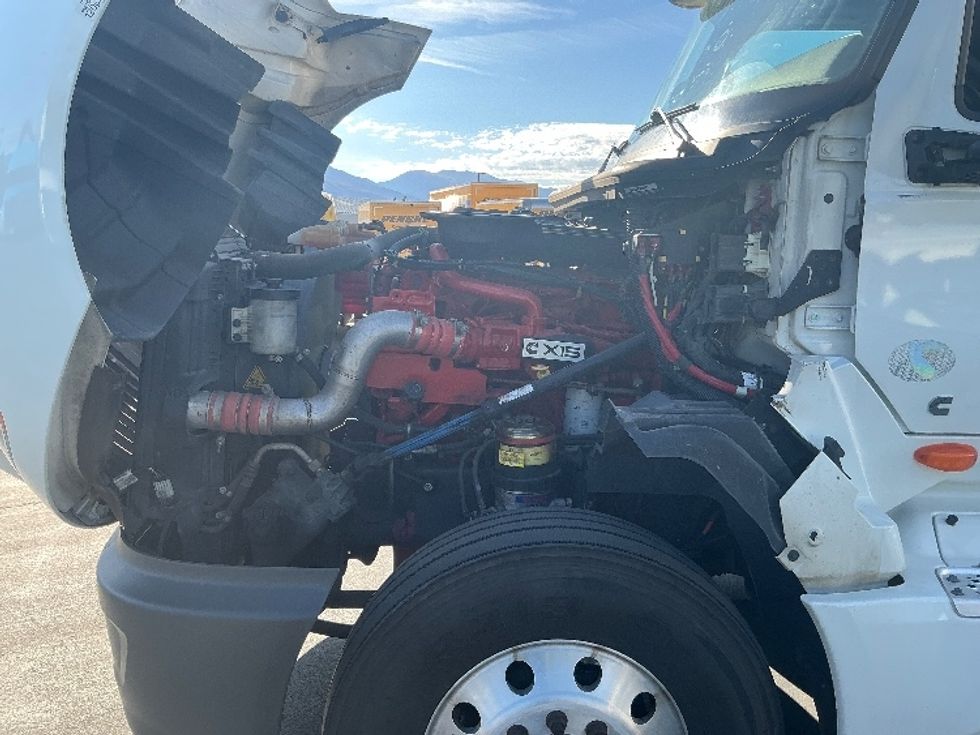 Sleeper Tractor-Heavy Duty Tractors-International-2022-LT625-Ogden-UT-308,875\n\t\tmiles-$ 82,500 - Image 21