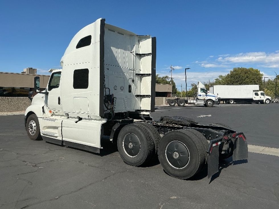 Sleeper Tractor-Heavy Duty Tractors-International-2022-LT625-Ogden-UT-308,875\n\t\tmiles-$ 82,500 - Image 5