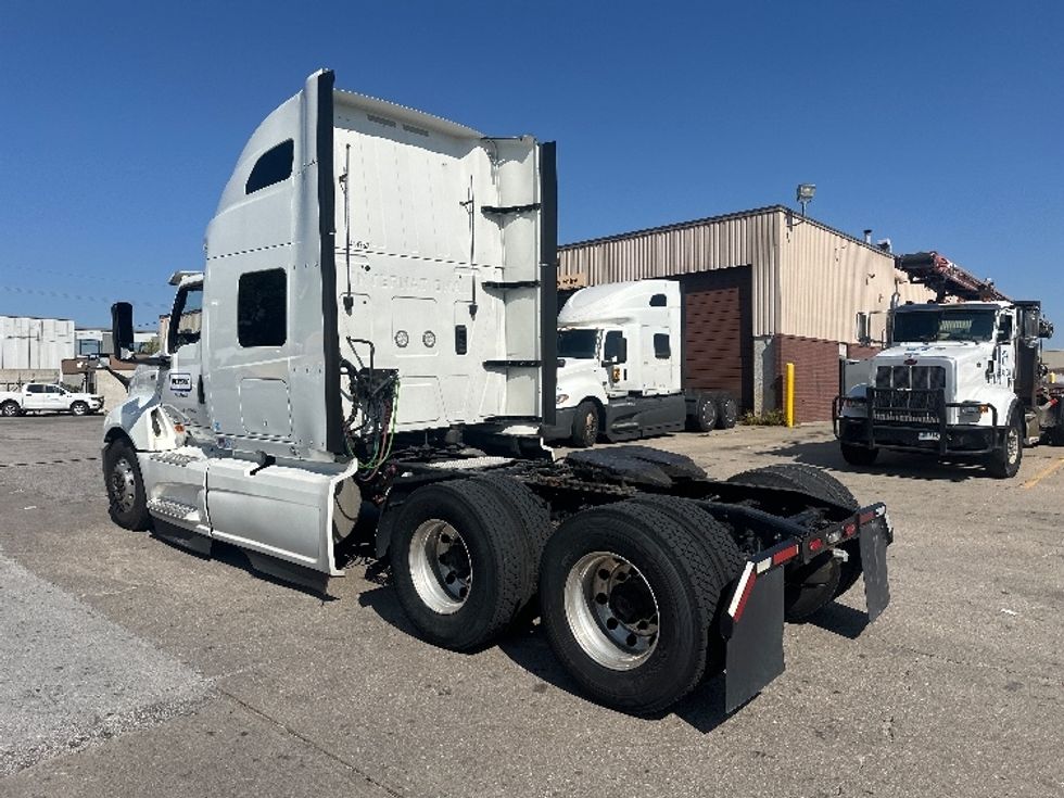 Sleeper Tractor-Heavy Duty Tractors-International-2022-LT625-Omaha-NE-423,971\n\t\tmiles-$ 46,750 - Image 5