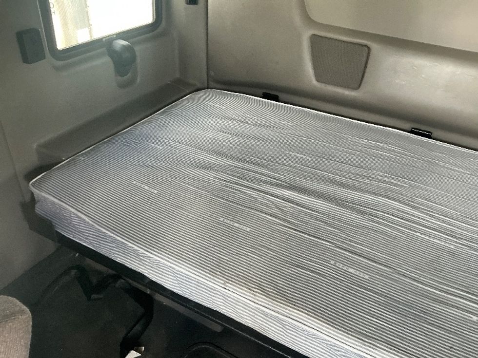 Sleeper Tractor-Heavy Duty Tractors-International-2022-LT625-Orlando-FL-304,679\n\t\tmiles-$ 72,000 - Image 20