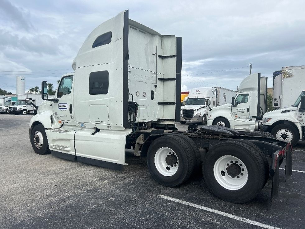 Sleeper Tractor-Heavy Duty Tractors-International-2022-LT625-Orlando-FL-304,679\n\t\tmiles-$ 72,000 - Image 5