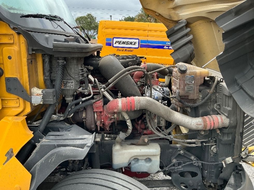 Sleeper Tractor-Heavy Duty Tractors-International-2022-LT625-Orlando-FL-352,782\n\t\tmiles-$ 65,500 - Image 20