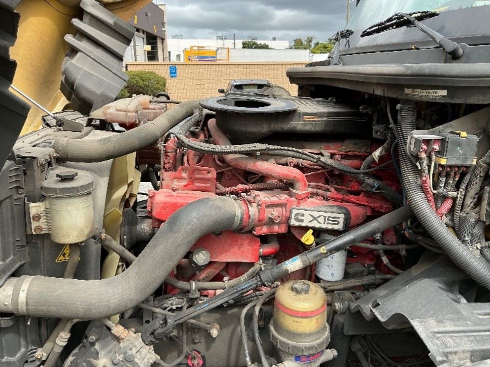 Sleeper Tractor-Heavy Duty Tractors-International-2022-LT625-Orlando-FL-352,782\n\t\tmiles-$ 65,500 - Image 21