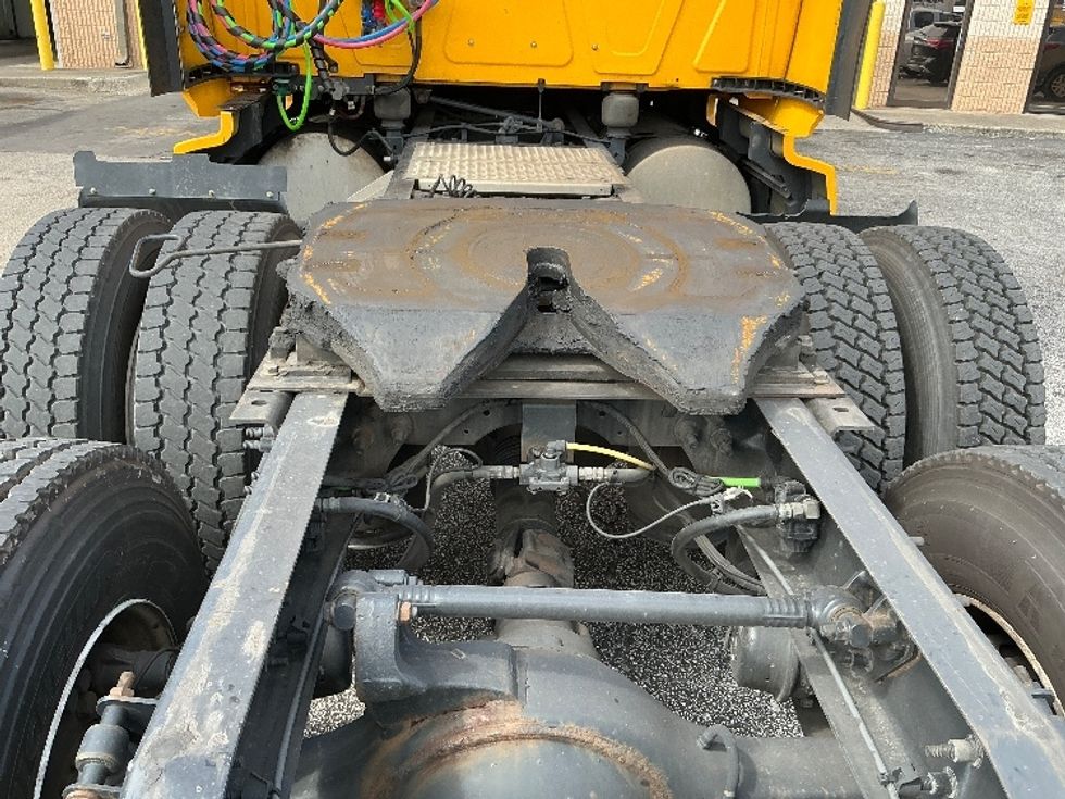 Sleeper Tractor-Heavy Duty Tractors-International-2022-LT625-Orlando-FL-352,782\n\t\tmiles-$ 65,500 - Image 6