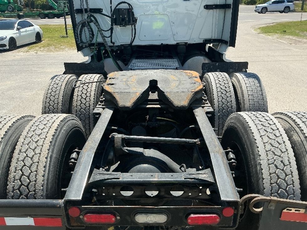 Sleeper Tractor-Heavy Duty Tractors-International-2022-LT625-Orlando-FL-602,478\n\t\tmiles-$ 53,500 - Image 6