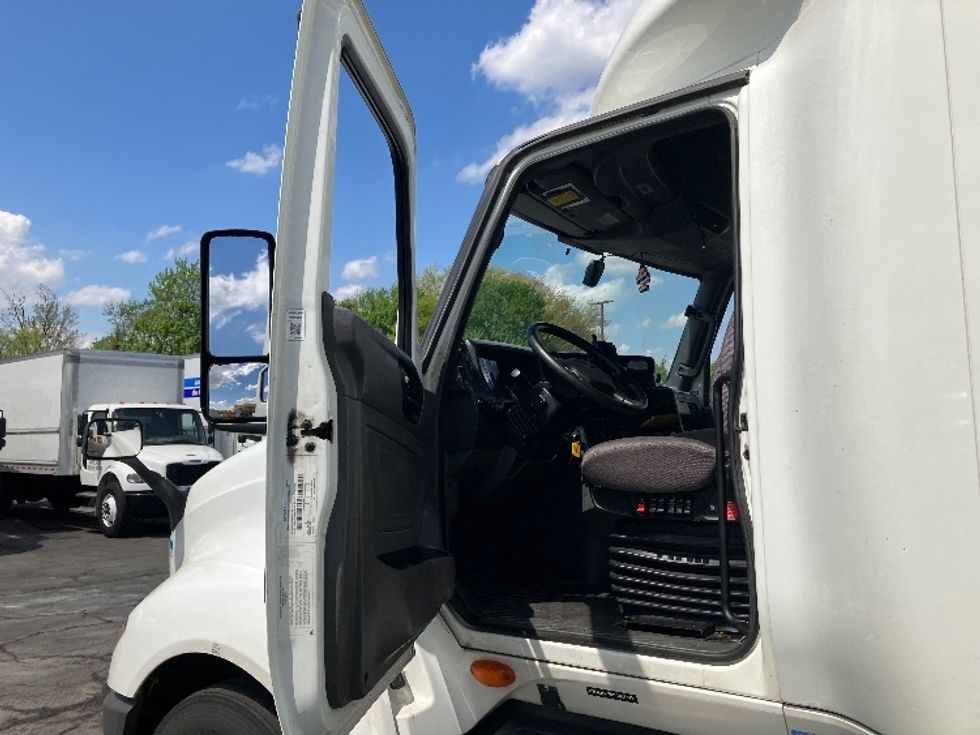 Sleeper Tractor-Heavy Duty Tractors-International-2022-LT625-Parsippany-NJ-643,534\n\t\tmiles-$ 49,250 - Image 9