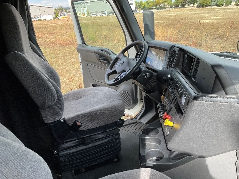Sleeper Tractor-Heavy Duty Tractors-International-2022-LT625-Pasco-WA-385,995\n\t\tmiles-$ 73,750 - Image 14