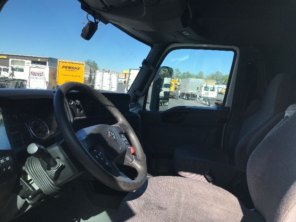 Sleeper Tractor-Heavy Duty Tractors-International-2022-LT625-Pennsauken-NJ-646,525\n\t\tmiles-$ 38,250 - Image 10