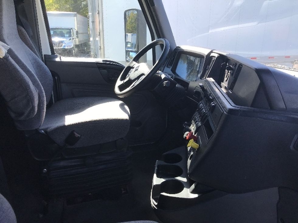 Sleeper Tractor-Heavy Duty Tractors-International-2022-LT625-Pennsauken-NJ-646,525\n\t\tmiles-$ 38,250 - Image 15