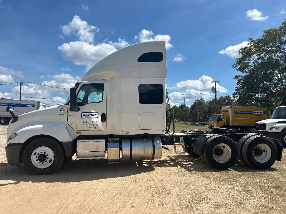 Sleeper Tractor-Heavy Duty Tractors-International-2022-LT625-Pensacola-FL-321,542\n\t\tmiles-$ 70,000 - Image 4