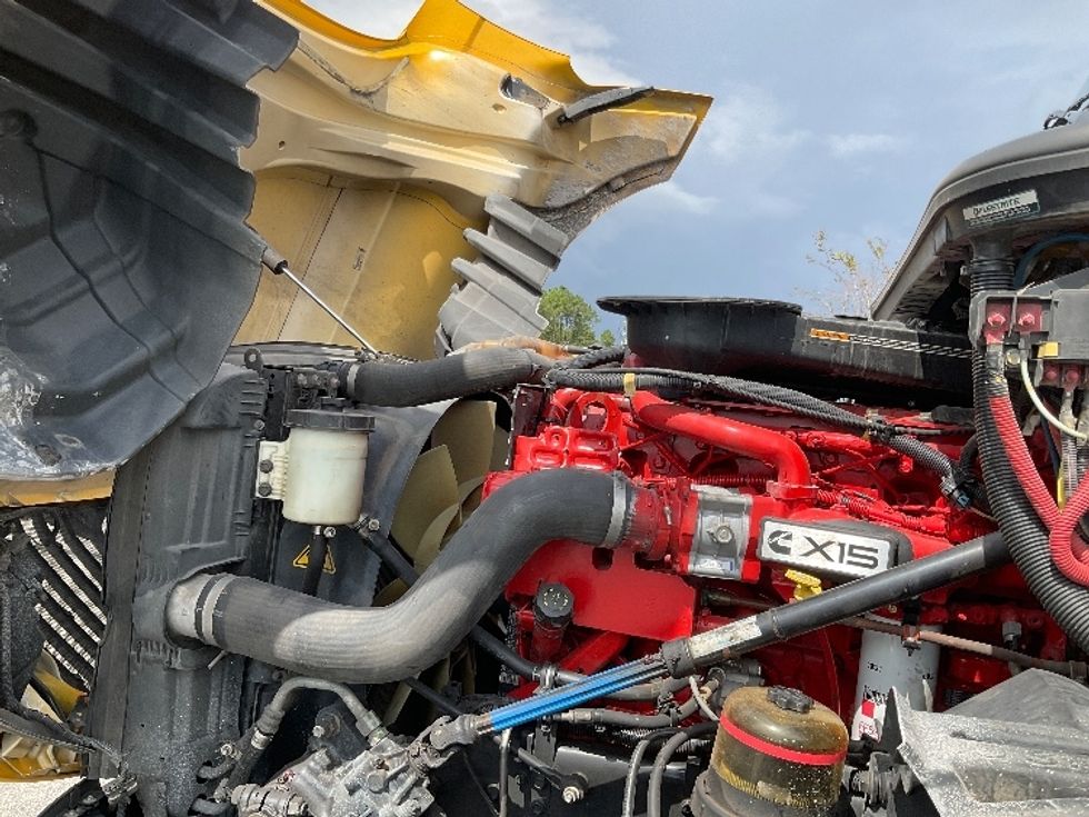 Sleeper Tractor-Heavy Duty Tractors-International-2022-LT625-Pensacola-FL-586,504\n\t\tmiles-$ 40,500 - Image 20