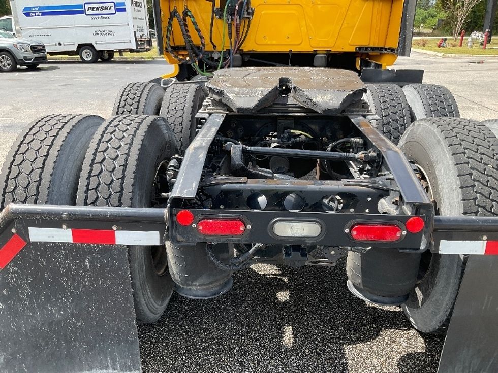 Sleeper Tractor-Heavy Duty Tractors-International-2022-LT625-Pensacola-FL-586,504\n\t\tmiles-$ 40,500 - Image 6
