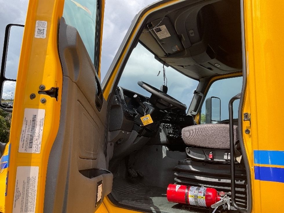 Sleeper Tractor-Heavy Duty Tractors-International-2022-LT625-Pensacola-FL-586,504\n\t\tmiles-$ 40,500 - Image 9